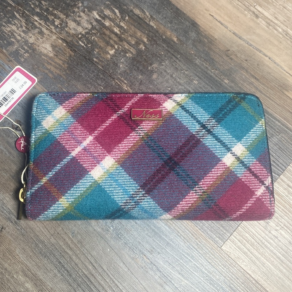 NWT Ness of Scotland Zippy Tapestry crush wallet